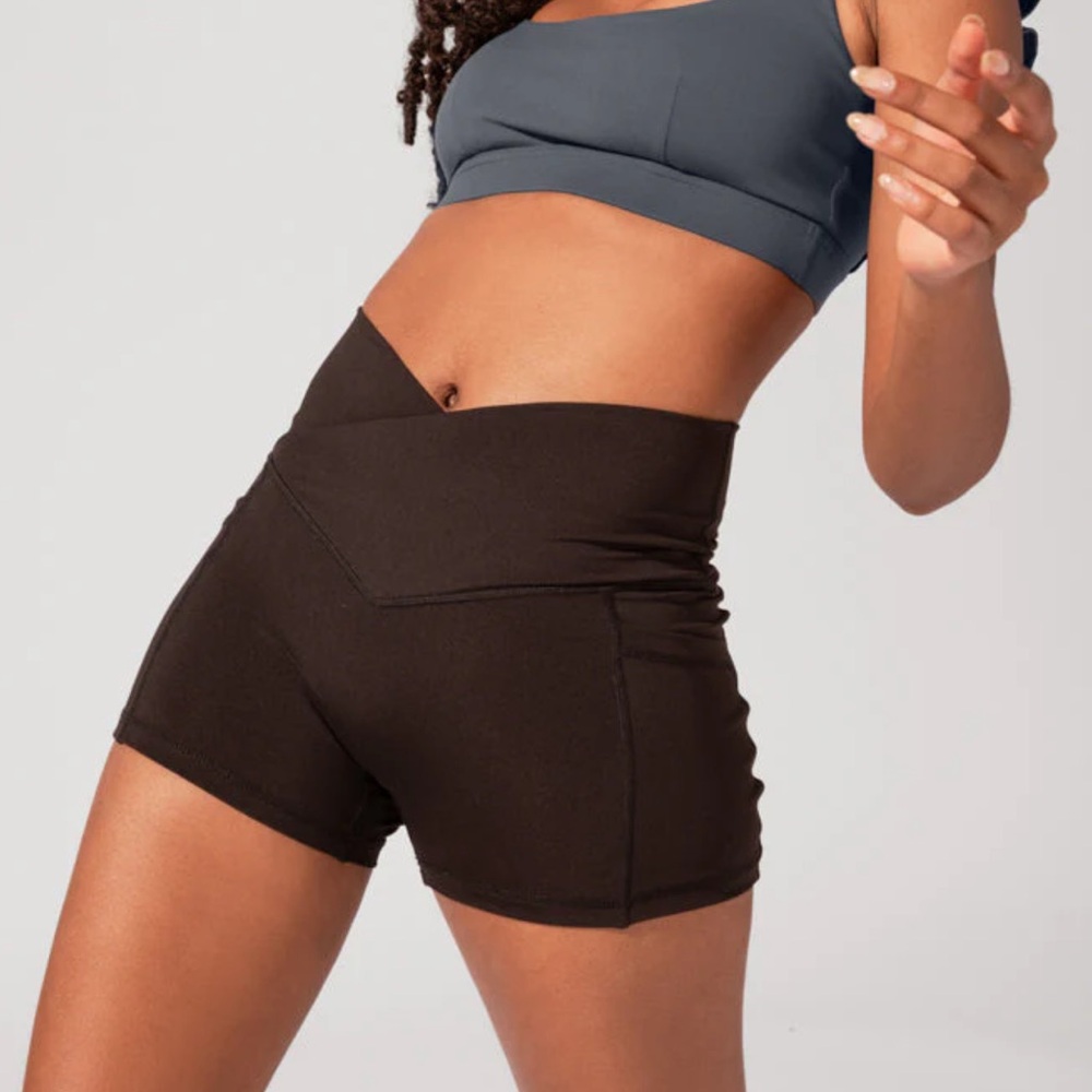 Brand new popflex crisscross hourglass booty short BROWN XS